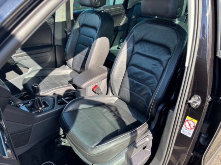 2020 Volkswagen Tiguan - thumbnail 12