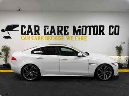 2016 Jaguar XE 2.0D R-sport (163PS) 4DR €13,950