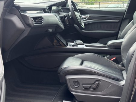 2021 Audi e-tron - thumbnail 14