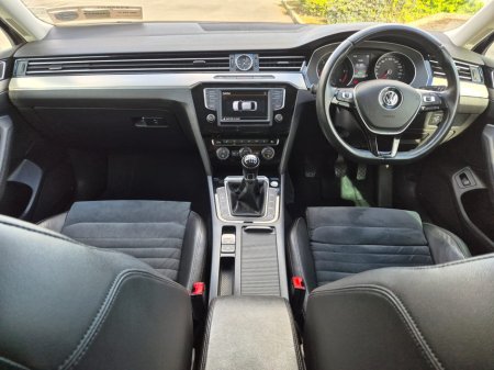 2015 Volkswagen Passat - thumbnail 14