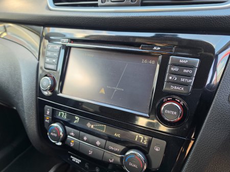 2017 Nissan Qashqai - thumbnail 14