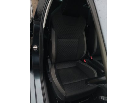 2017 Skoda Rapid 1.2TSI 110HP SPORT €8,995 thumbnail