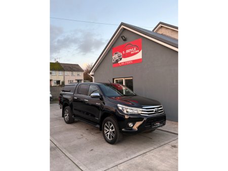 2019 Toyota Hilux INVINCIBLE D-4D 4WD DCB €31,950