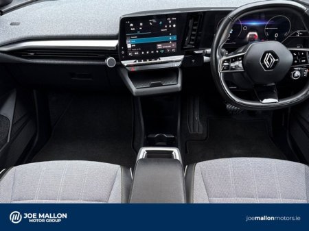 2023 Renault Megane E-Tech EV60 220hp Techno €24,950 thumbnail