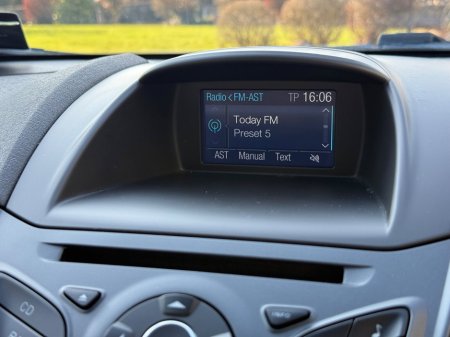 2017 Ford Fiesta - thumbnail 13