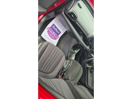 2020 Toyota Yaris - thumbnail 8