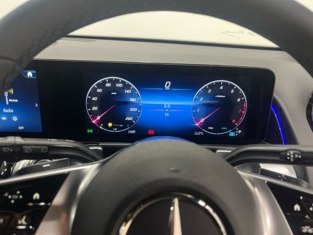 2025 Mercedes-Benz GLB - thumbnail 8