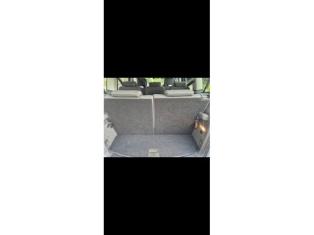 2015 Volkswagen Touran - view 4