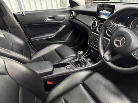 2016 Mercedes-Benz CLA Class - thumbnail 6