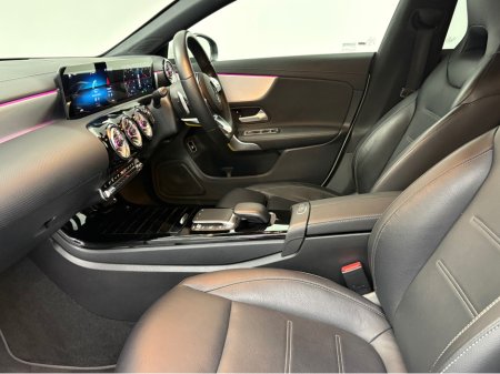 2021 Mercedes-Benz CL Class AMG LINE PREMIUM E €26,950 thumbnail