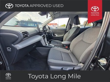 2023 Toyota Yaris Cross - thumbnail 6