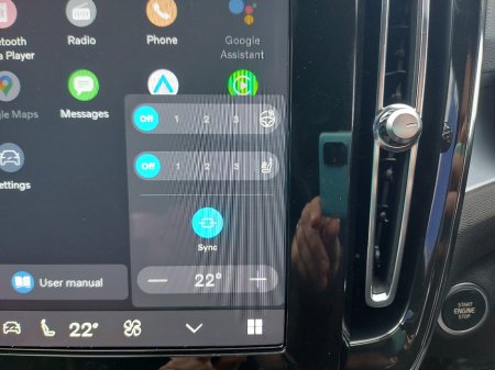 2026 Volvo XC40 - thumbnail 13