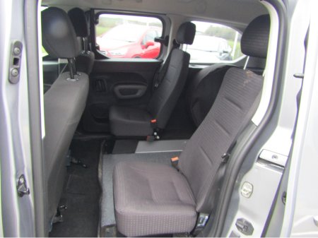 2021 Peugeot Rifter ACTIVE LONG 1.5 HDI AUTO WHEELCHAIR ACCESS thumbnail