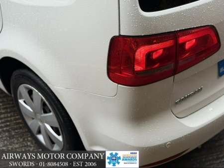 2013 Volkswagen Touran 1.4 TSI DSG - 7 SEATER €7,950 thumbnail