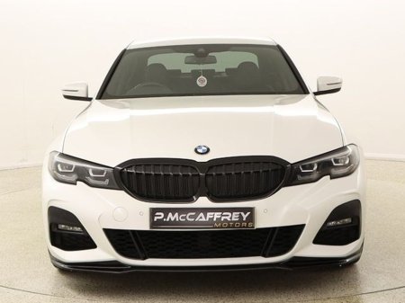 2021 BMW 3 Series - thumbnail 2