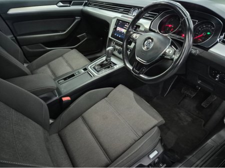 2019 Volkswagen Passat - thumbnail 6