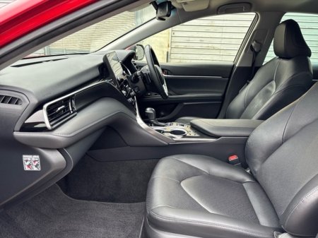 2022 Toyota Camry - thumbnail 6