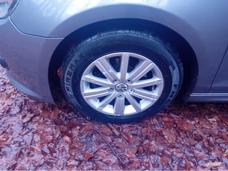 2010 Volkswagen Golf TRENDLINE 1.6 TDI MANUAL 105BHP  5DR @ REDDY2DRIVE LTD €3,850 thumbnail