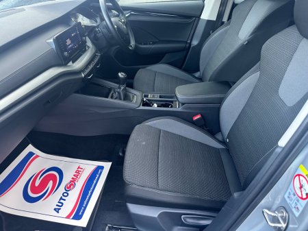 2023 Skoda Octavia - thumbnail 10