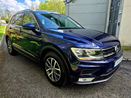 2017 Volkswagen Tiguan - thumbnail 4
