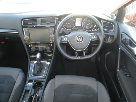 2015 Volkswagen Golf TSI Bluemotion €13,950 thumbnail