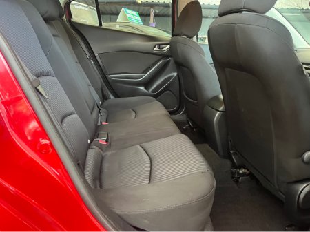 2016 Mazda Mazda3 1.5 D 105PS EXECUTIVE SE 4DR €7,950 thumbnail