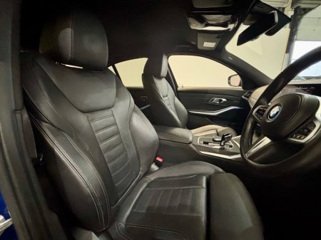 2022 BMW 3 Series - thumbnail 11