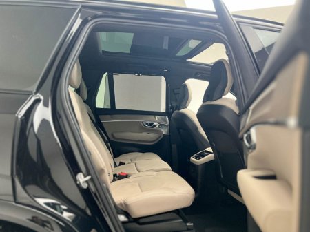 2025 Volvo XC90 ULTRA T8 RECHARGE 2.0 PHEV *7 SEATER* €87,990 thumbnail