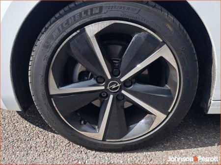 2025 Opel Astra Elegance 1.2 110hp 6-speed MY25 €29,900 thumbnail