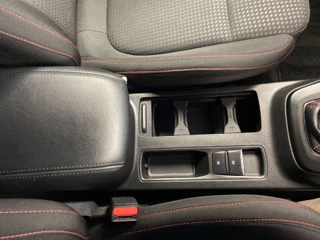 2023 Ford Focus - thumbnail 17