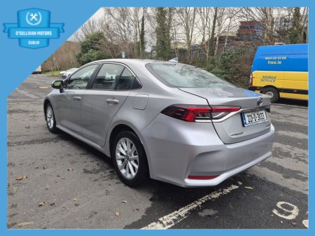 2022 Toyota Corolla LUNA 4DR AUTO HYBRID €20,500 thumbnail