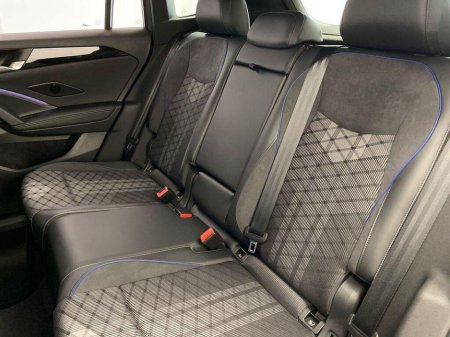 2025 Volkswagen Tiguan - thumbnail 8