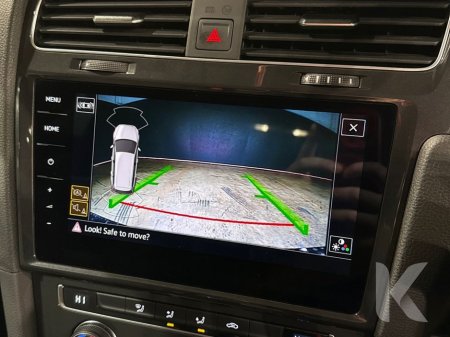 2020 Volkswagen Golf ESTATE AUTOMATIC 1.2L TSI - REVERSE CAMERA - UPGRADED ALLOY WHEELS - PADDLE SHIFT - DIGITAL DASH - CRUISE CONTROL - A/C HEATING CONTROLS €20,950 thumbnail