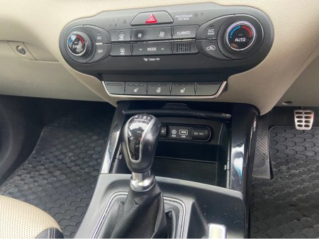 2004 Mercedes-Benz E Class 220 CDI AVANTGARDE 4DR A €4,950