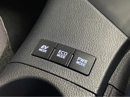 2018 Toyota Auris HYBRID LUNA SPORT@ WALTONS GARAGE RANELAGH €17,950 thumbnail