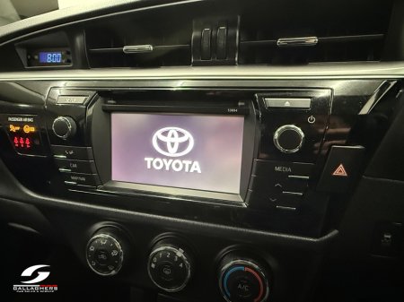 2015 Toyota Corolla - thumbnail 13