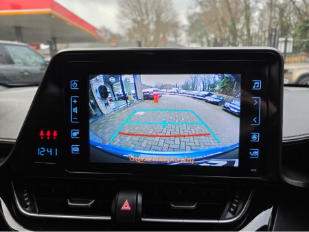 2018 Toyota C-HR LUNA HYRBID AUTO. HUGE SPEC. FINANCE ARRANGED. SIMI. AA APPROVED. €18,950 thumbnail