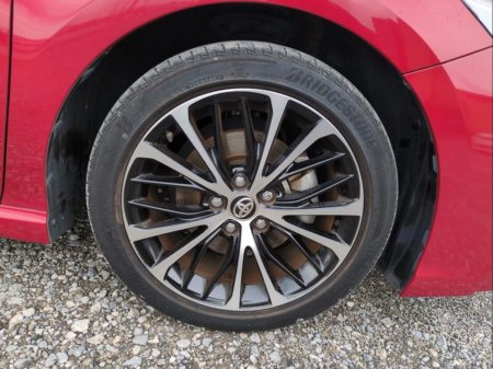 2018 Toyota Camry 182 WS Leather Package €22,950 thumbnail