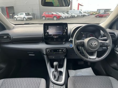 2023 Toyota Yaris - thumbnail 8