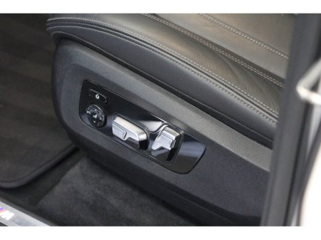 2019 BMW X5 - thumbnail 31