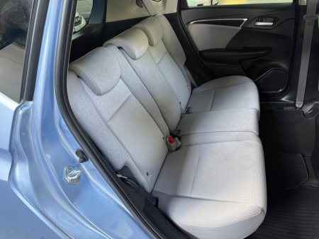 2016 Honda Fit - thumbnail 23