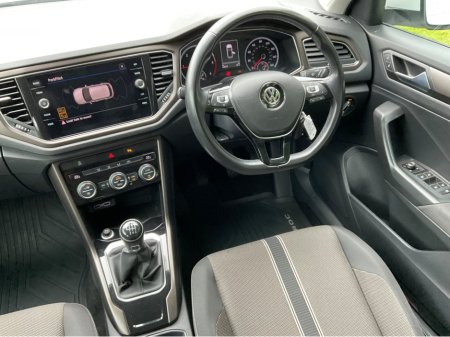 2019 Volkswagen T-Roc - thumbnail 12