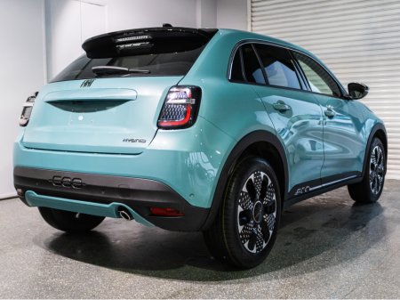 2026 Fiat 600 HYBRID 1.2 100HP LA PRIMA €33,395