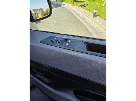 2021 Vauxhall Vivaro - thumbnail 19