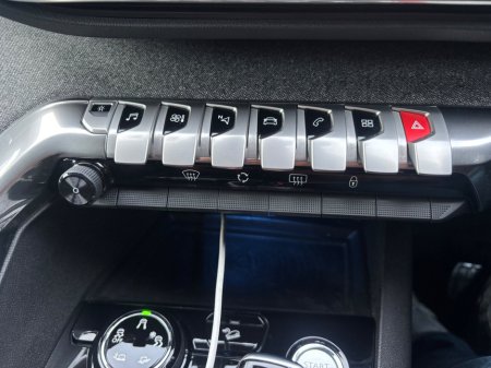 2018 Peugeot 3008 2.0 BlueHDi 180bhp GT Line Auto €19,950 thumbnail