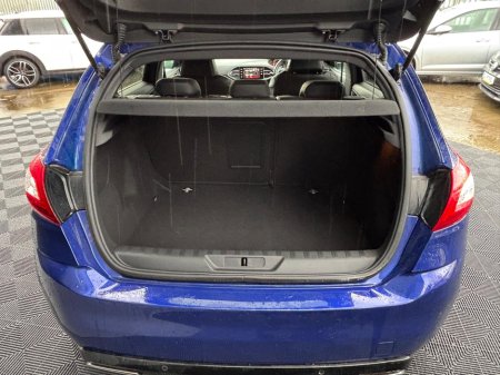 2016 Peugeot 308 - thumbnail 7