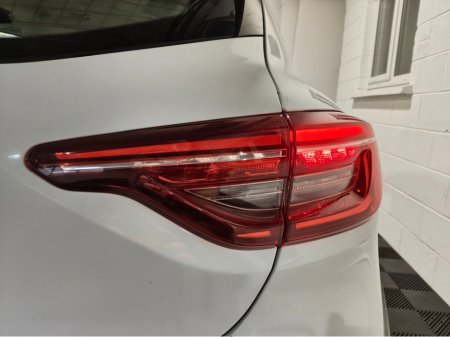 2022 Renault Clio - thumbnail 3