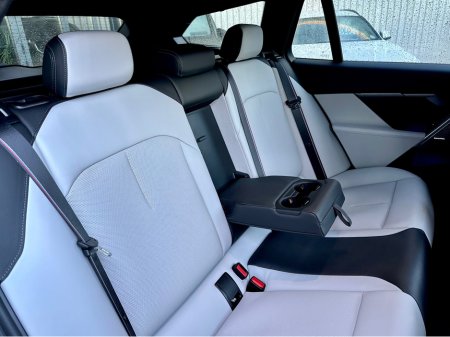 2025 BMW M5 TOURING *LOW KM* 717BHP €139,950 thumbnail