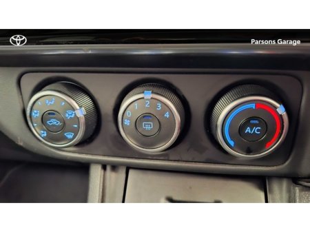 2017 Toyota Corolla COROLLA 1.4 D4D LUNA €16,995 thumbnail