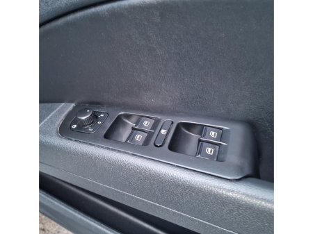 2013 Skoda Superb 2.0 TDI 170hp Elegance €7,450 thumbnail